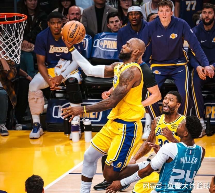 vip 注册-湖人117-135黄蜂！斯玛特把话挑明，东契奇赛后表态也成重中之重